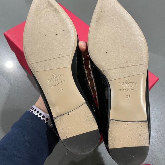 (SOLD) Valentino Garavani Rockstud Flats - Picture 6 of 11
